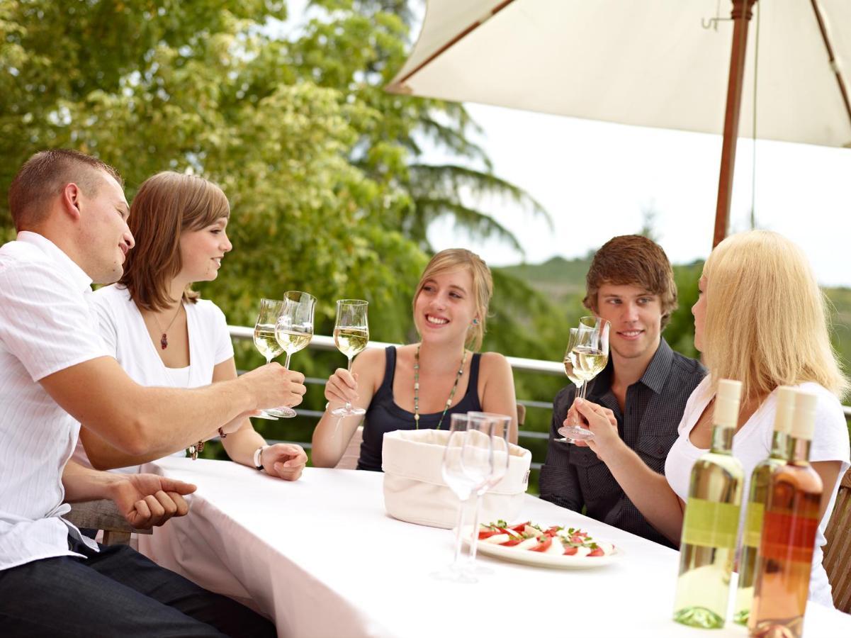 Ferienwohnung Weingut Christoffel Kövenig Exterior foto